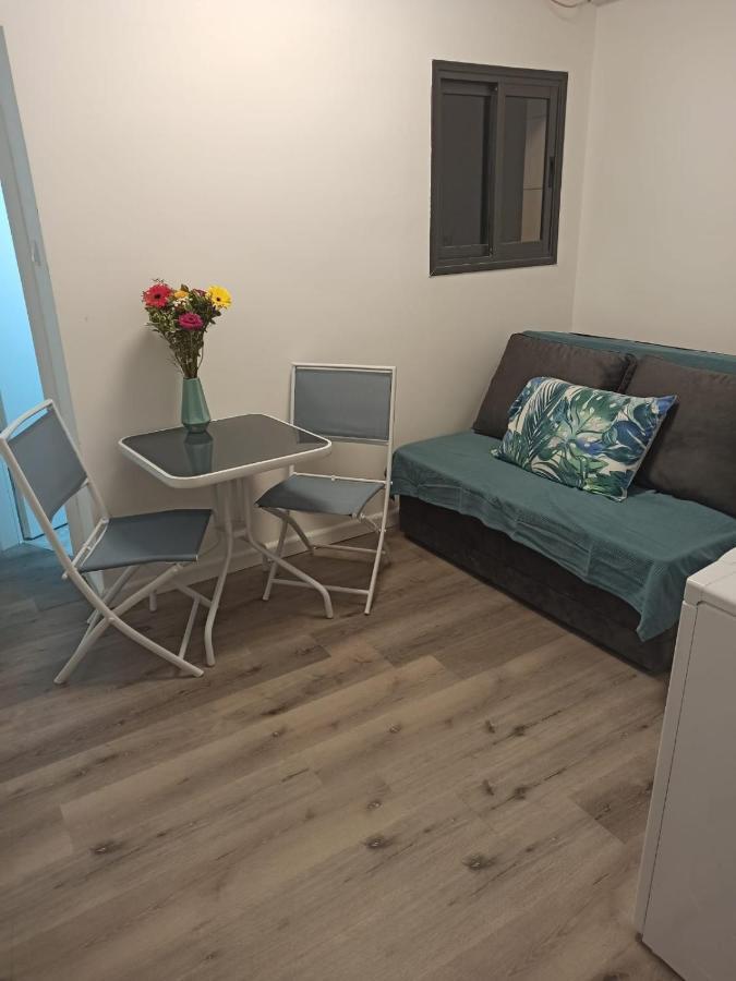 סטודיו חדש ויפה עם נוף לים Apartment Netanya Exterior photo